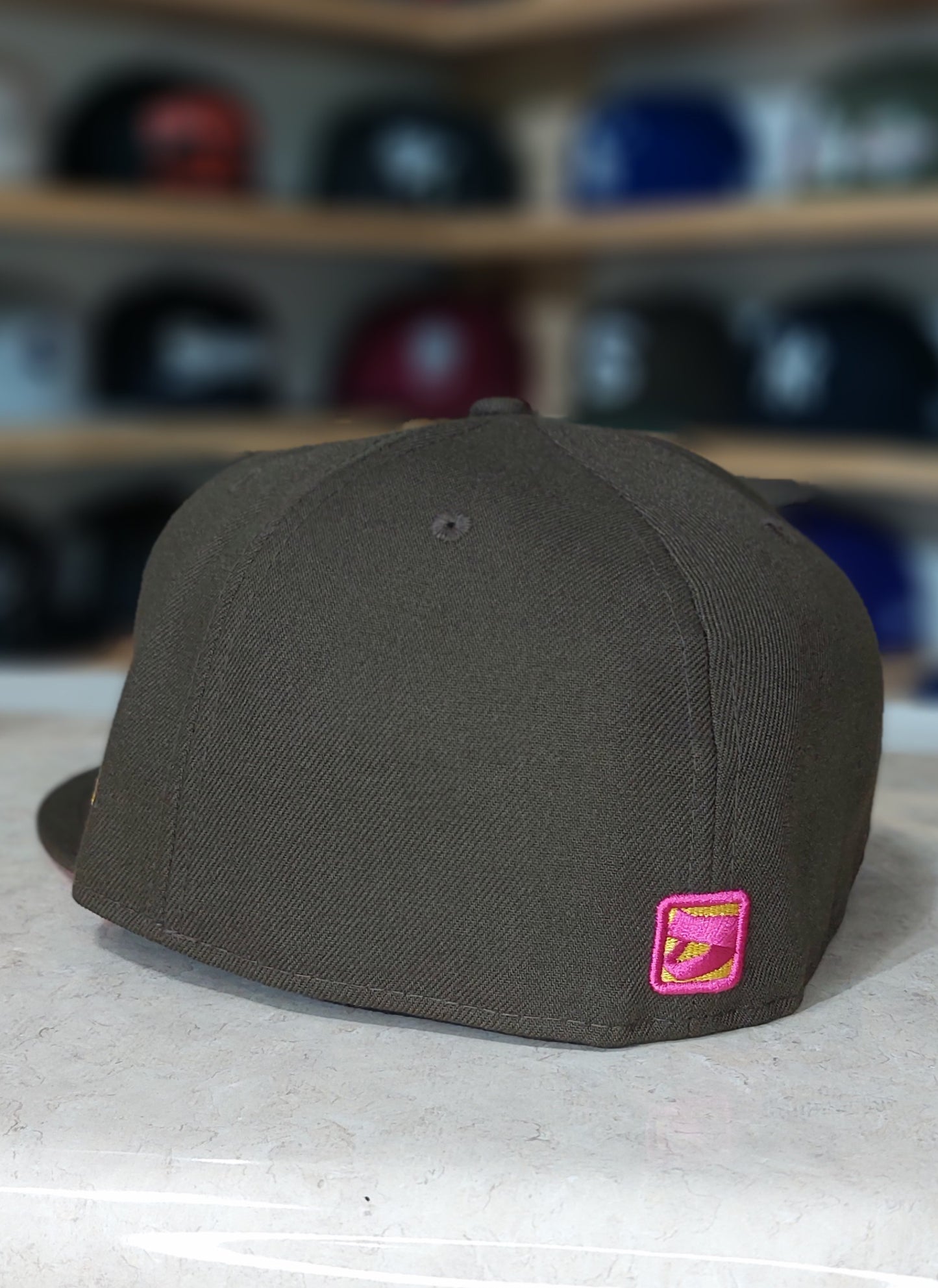 Dionic x New Era Europe - 59FIFTY OctoSlugger Retro Pop