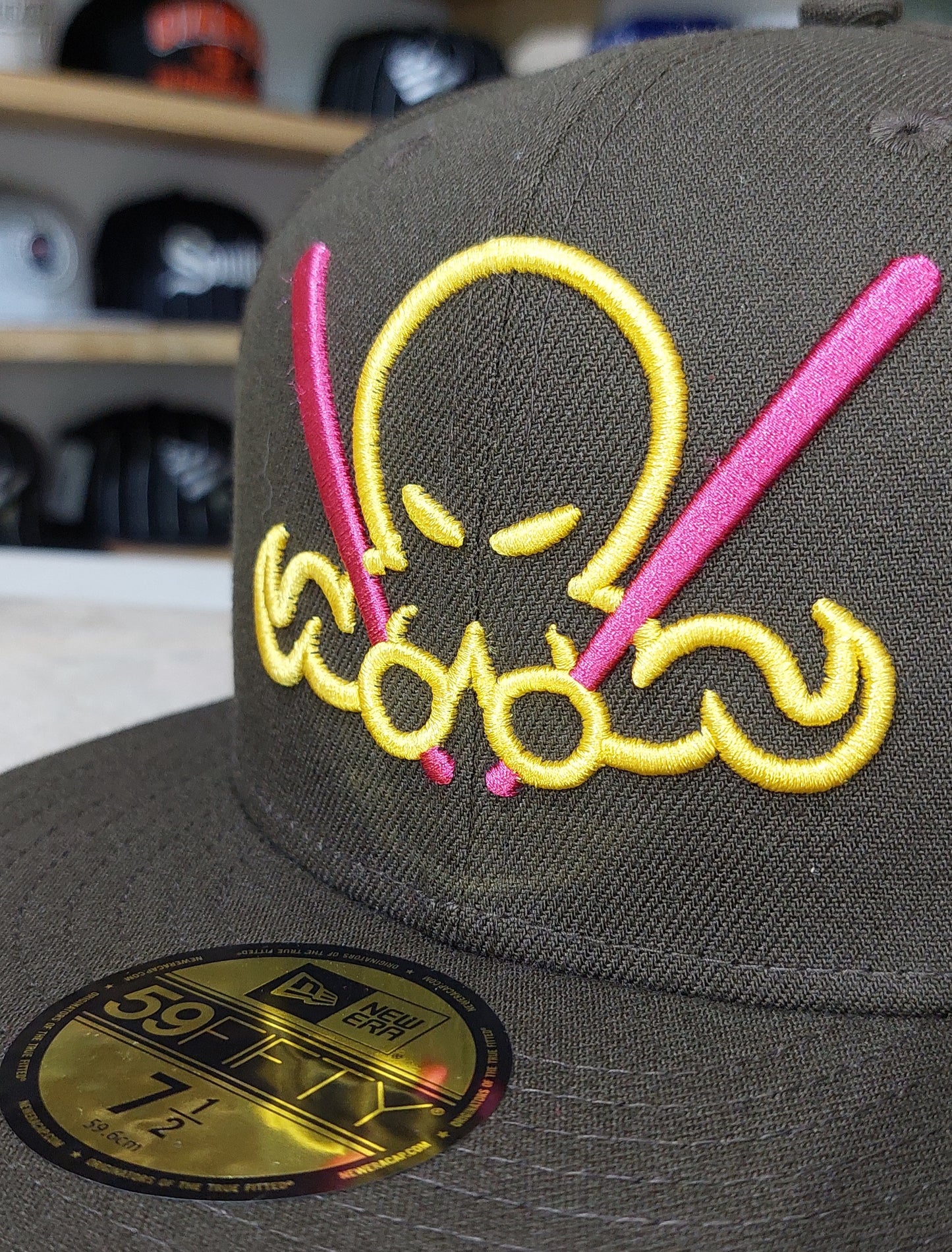 Dionic x New Era Europe - 59FIFTY OctoSlugger Retro Pop